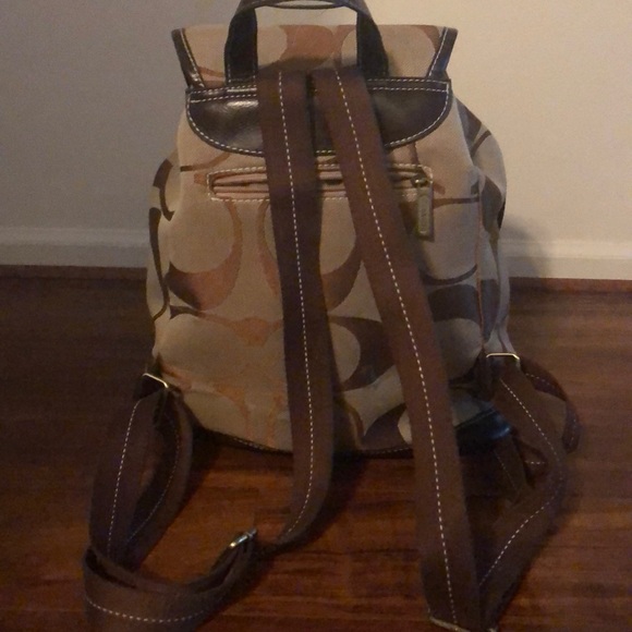 Coach backpack - Picture 2 of 4